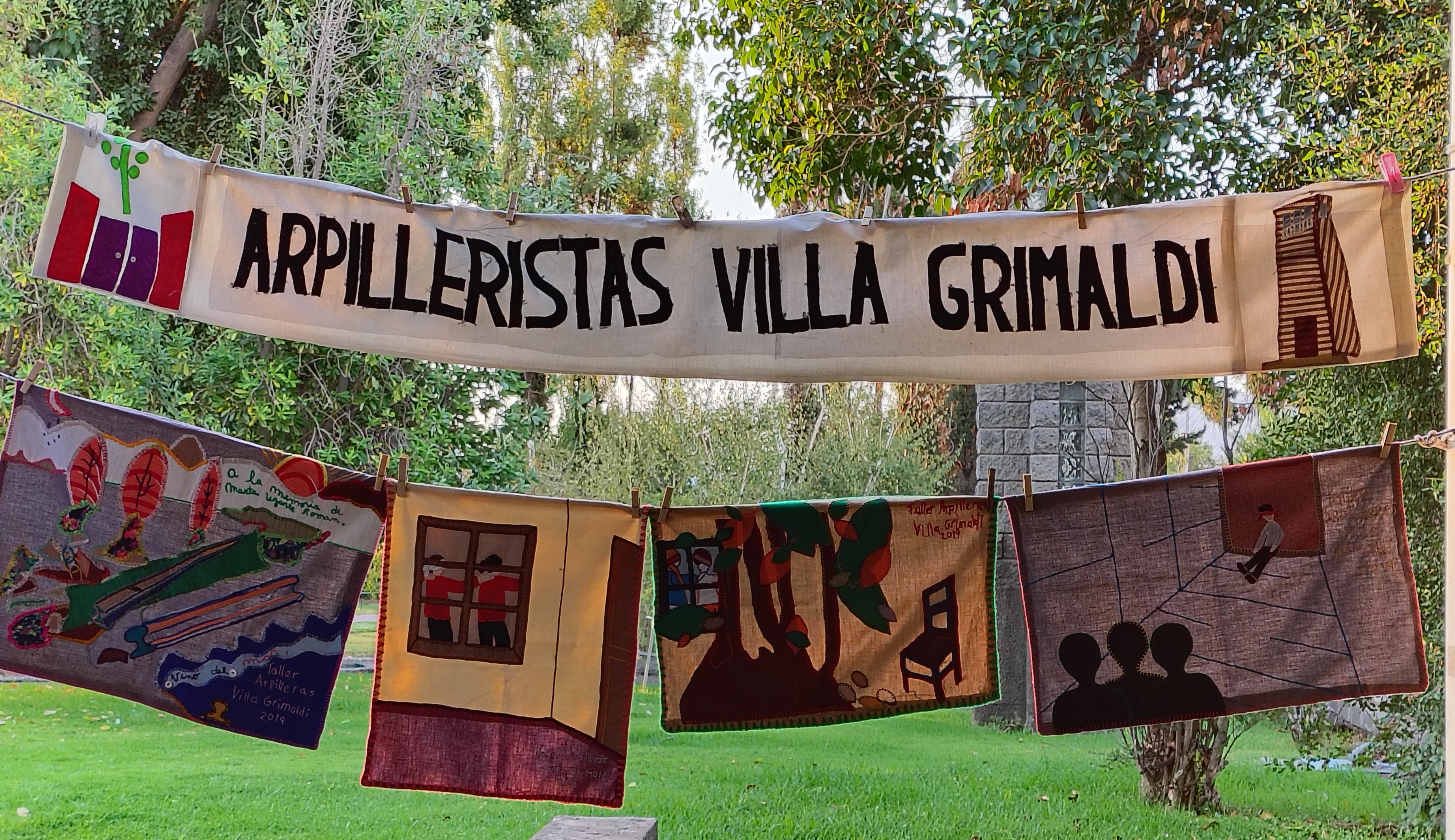 BORDANDO LA HISTORIA Y LA RESISTENCIA: EL TALLER DE ARPILLERAS «MEMORIANDO EN VILLA GRIMALDI» CELEBRA SU PRIMER AÑO